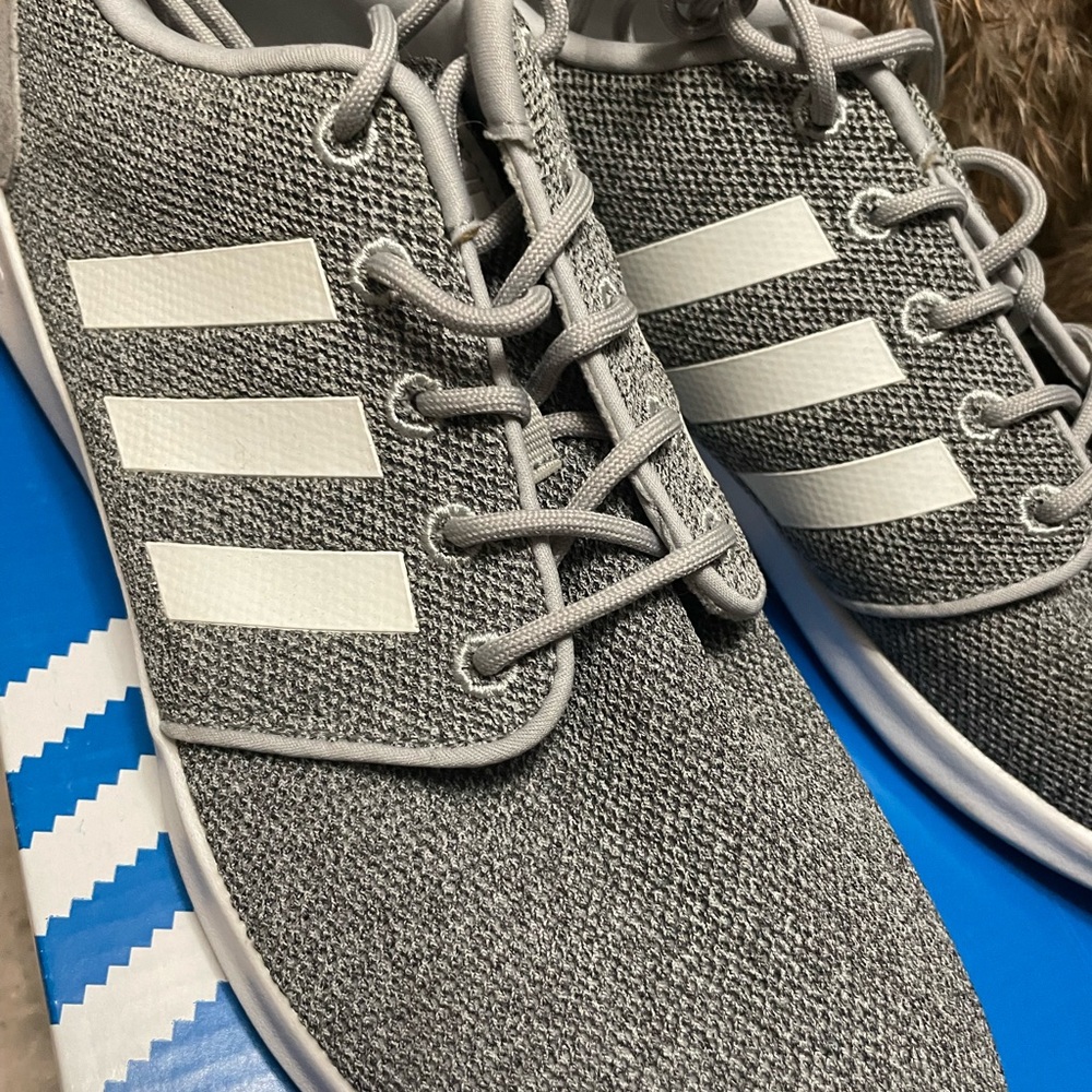 Adidas - Picture 3 of 3